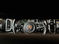 Porsche cayenne s e-hybrid 3.0 v6 416pk 2015 (facelift) - afbeelding 30 van  71
