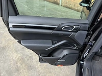 Porsche cayenne s e-hybrid 3.0 v6 416pk 2015 (facelift) - afbeelding 48 van  71