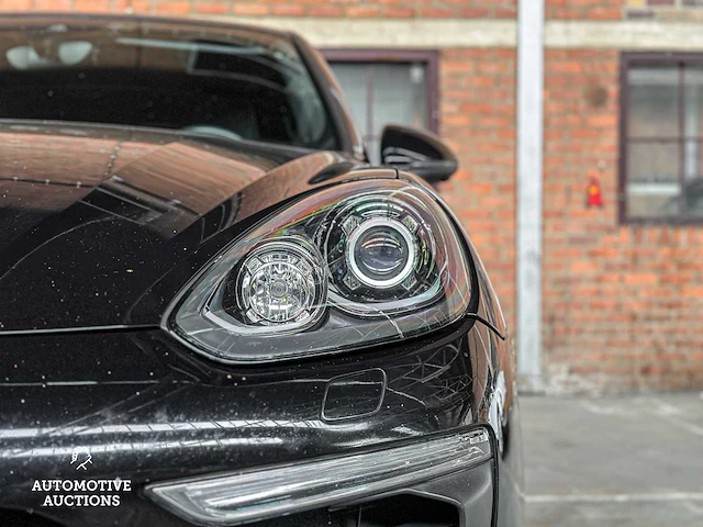 Porsche cayenne s e-hybrid 3.0 v6 416pk 2015 (facelift) - afbeelding 70 van  71