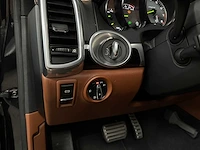 Porsche cayenne s e-hybrid 3.0 v6 416pk 2015, hb-194-d - afbeelding 20 van  47