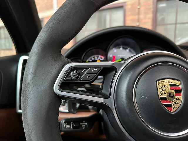 Porsche cayenne s e-hybrid 3.0 v6 416pk 2015, hb-194-d - afbeelding 21 van  47