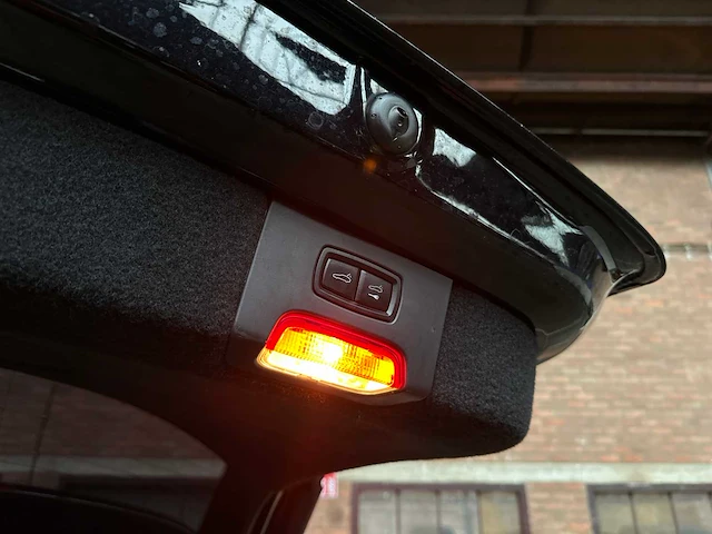 Porsche cayenne s e-hybrid 3.0 v6 416pk 2015, hb-194-d - afbeelding 38 van  47