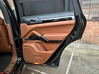 Porsche cayenne s e-hybrid 3.0 v6 416pk 2015, hb-194-d - afbeelding 39 van  47