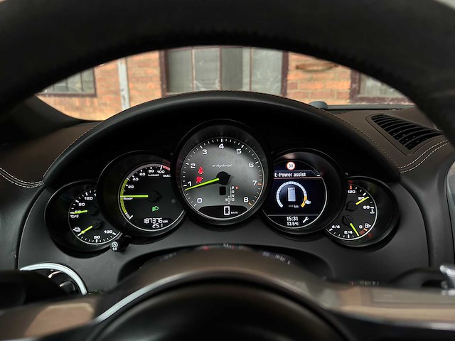 Porsche cayenne s e-hybrid 3.0 v6 416pk 2015, hb-194-d - afbeelding 18 van  47