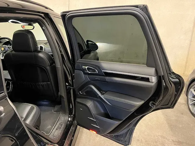 Porsche cayenne s e-hybrid 3.0 v6 416pk 2015, hl-769-n - afbeelding 47 van  66