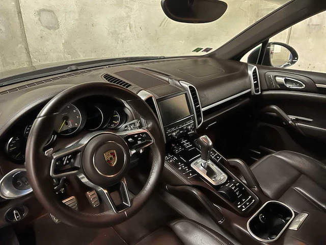 Porsche cayenne s e-hybrid 3.0 v6 416pk 2015 (origineel-nl), gz-024-n - afbeelding 20 van  51