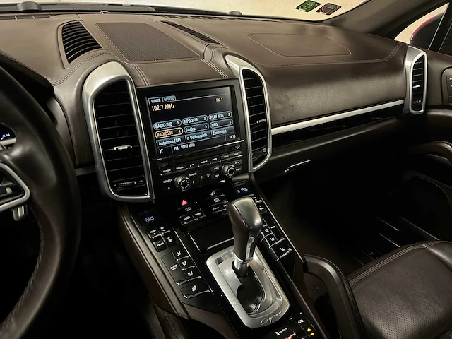 Porsche cayenne s e-hybrid 3.0 v6 416pk 2015 (origineel-nl), gz-024-n - afbeelding 33 van  51
