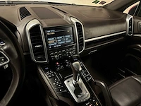 Porsche cayenne s e-hybrid 3.0 v6 416pk 2015 (origineel-nl), gz-024-n - afbeelding 33 van  51