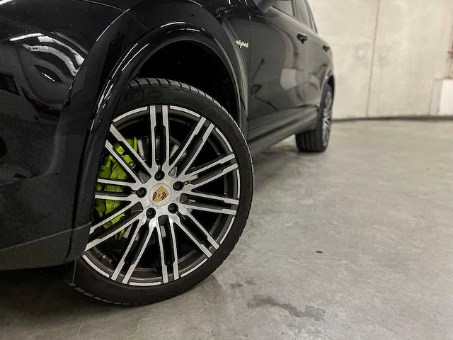 Porsche cayenne s e-hybrid 3.0 v6 416pk 2015 (origineel-nl), gz-024-n - afbeelding 34 van  51