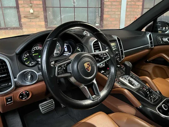 Porsche cayenne s e-hybrid 3.0 v6 416pk sport-chrono 2015 orig-nl, hr-863-z - afbeelding 23 van  68