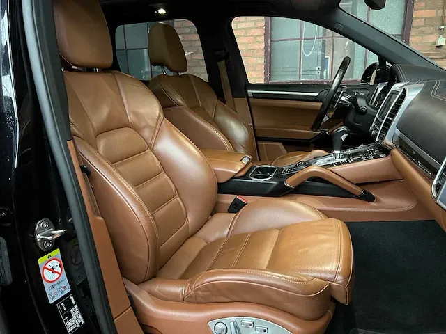 Porsche cayenne s e-hybrid 3.0 v6 416pk sport-chrono 2015 orig-nl, hr-863-z - afbeelding 49 van  68
