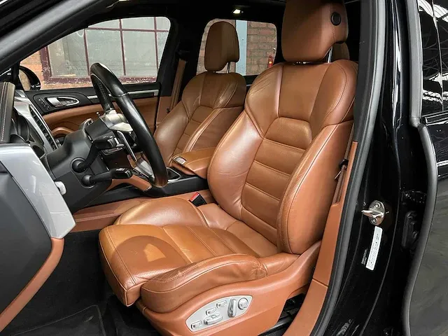 Porsche cayenne s e-hybrid 3.0 v6 416pk sport-chrono 2015 orig-nl, hr-863-z - afbeelding 64 van  68