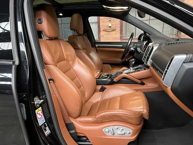 Porsche cayenne s e-hybrid 3.0 v6 416pk sport-chrono 2015 orig-nl, hr-863-z - afbeelding 66 van  68