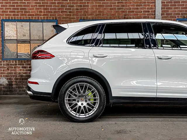 Porsche cayenne s e-hybrid 3.0 v6 platinum edition 416pk 2016, h-372-hk - afbeelding 14 van  48