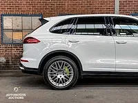 Porsche cayenne s e-hybrid 3.0 v6 platinum edition 416pk 2016, h-372-hk - afbeelding 14 van  48