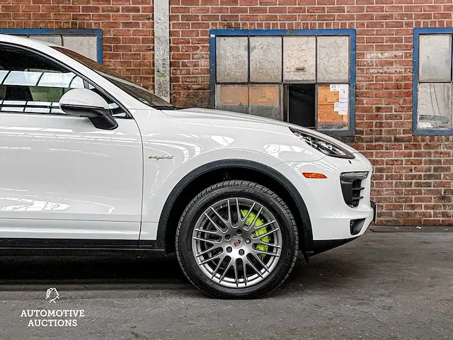 Porsche cayenne s e-hybrid 3.0 v6 platinum edition 416pk 2016, h-372-hk - afbeelding 15 van  48