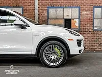 Porsche cayenne s e-hybrid 3.0 v6 platinum edition 416pk 2016, h-372-hk - afbeelding 15 van  48