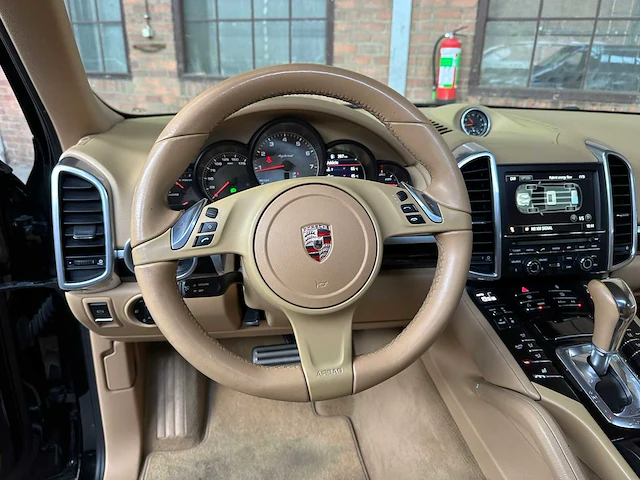Porsche cayenne s hybrid 3.0 v6 385pk 2013 - afbeelding 13 van  47