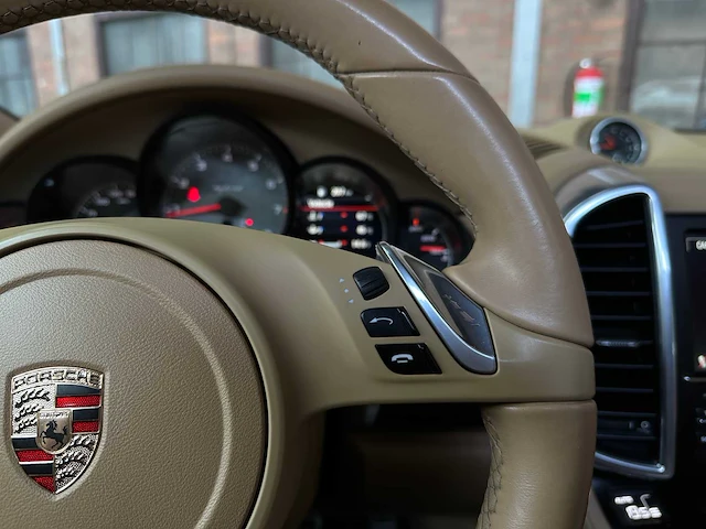 Porsche cayenne s hybrid 3.0 v6 385pk 2013 - afbeelding 17 van  47
