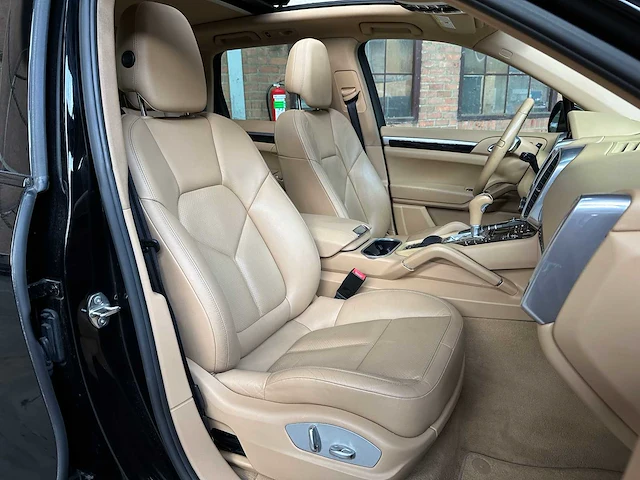 Porsche cayenne s hybrid 3.0 v6 385pk 2013 - afbeelding 40 van  47