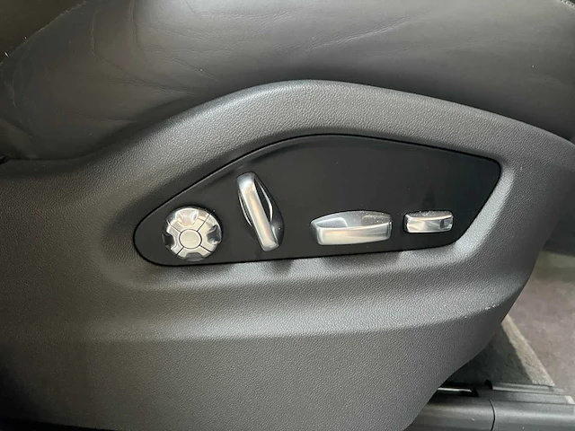 Porsche cayenne techart 3.0 v6 340pk 2019 sport-chrono, x-241-gx - afbeelding 55 van  72