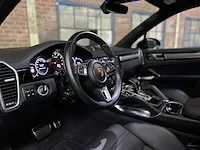 Porsche cayenne turbo 4.0 v8 549pk 2018 sport-chrono -orig. nl-, rr-105-b - afbeelding 19 van  64