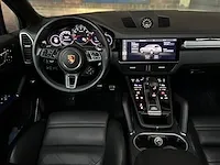 Porsche cayenne turbo 4.0 v8 549pk 2018 sport-chrono -orig. nl-, rr-105-b - afbeelding 20 van  64