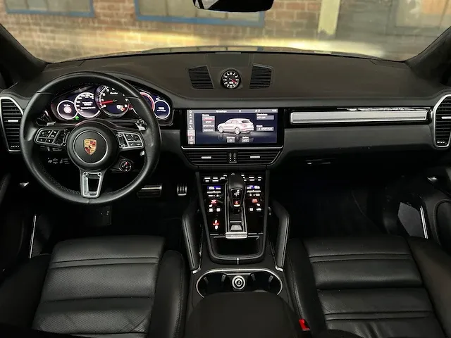 Porsche cayenne turbo 4.0 v8 549pk 2018 sport-chrono -orig. nl-, rr-105-b - afbeelding 21 van  64