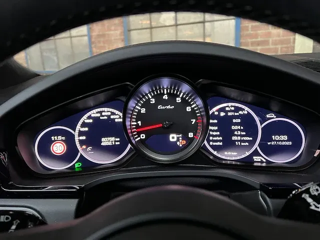 Porsche cayenne turbo 4.0 v8 549pk 2018 sport-chrono -orig. nl-, rr-105-b - afbeelding 31 van  64