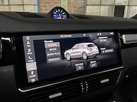 Porsche cayenne turbo 4.0 v8 549pk 2018 sport-chrono -orig. nl-, rr-105-b - afbeelding 39 van  64