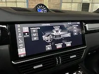 Porsche cayenne turbo 4.0 v8 549pk 2018 sport-chrono -orig. nl-, rr-105-b - afbeelding 41 van  64