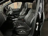Porsche cayenne turbo 4.0 v8 549pk 2018 sport-chrono -orig. nl-, rr-105-b - afbeelding 49 van  64
