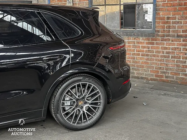 Porsche cayenne turbo 4.0 v8 549pk 2018 sport-chrono -orig. nl-, rr-105-b - afbeelding 62 van  64