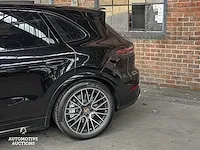 Porsche cayenne turbo 4.0 v8 549pk 2018 sport-chrono -orig. nl-, rr-105-b - afbeelding 62 van  64