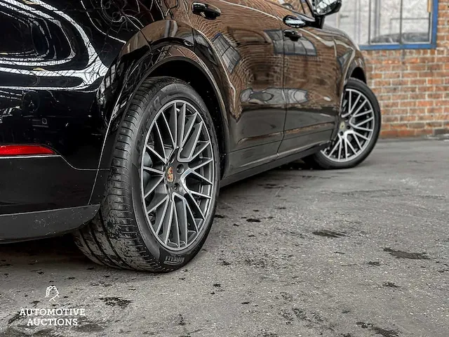 Porsche cayenne turbo 4.0 v8 549pk 2018 sport-chrono -orig. nl-, rr-105-b - afbeelding 9 van  64