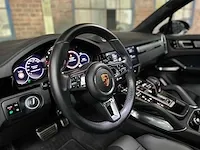 Porsche cayenne turbo 4.0 v8 549pk 2018 sport-chrono -orig. nl-, rr-105-b - afbeelding 18 van  64