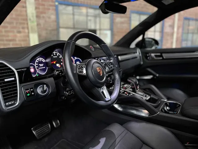 Porsche cayenne turbo 4.0 v8 549pk 2018 sport-chrono -orig. nl-, rr-105-b - afbeelding 19 van  64
