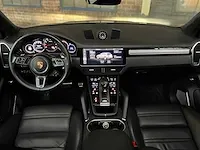 Porsche cayenne turbo 4.0 v8 549pk 2018 sport-chrono -orig. nl-, rr-105-b - afbeelding 21 van  64