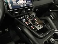 Porsche cayenne turbo 4.0 v8 549pk 2018 sport-chrono -orig. nl-, rr-105-b - afbeelding 24 van  64