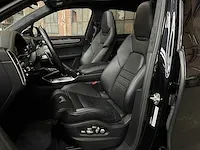 Porsche cayenne turbo 4.0 v8 549pk 2018 sport-chrono -orig. nl-, rr-105-b - afbeelding 49 van  64