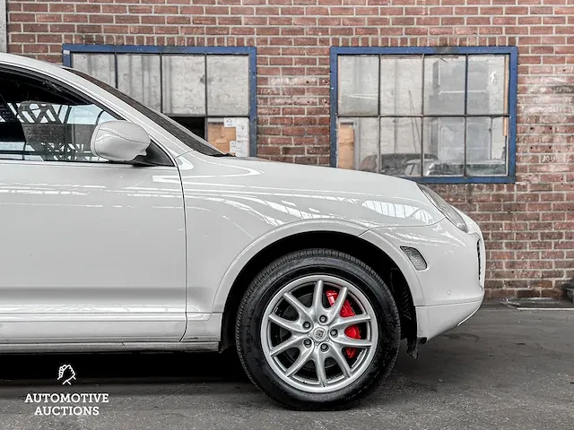 Porsche cayenne turbo 4.5 v8 450pk 2005 -youngtimer- - afbeelding 4 van  52