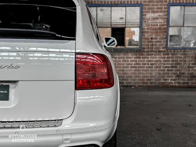 Porsche cayenne turbo 4.5 v8 450pk 2005 -youngtimer- - afbeelding 11 van  52