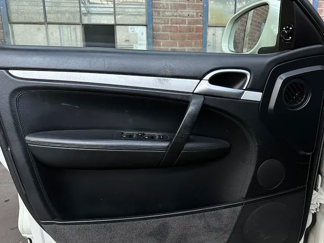 Porsche cayenne turbo 4.5 v8 450pk 2005 -youngtimer- - afbeelding 35 van  52
