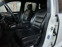 Porsche cayenne turbo 4.5 v8 450pk 2005 -youngtimer- - afbeelding 37 van  52