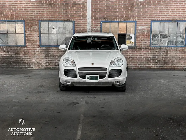 Porsche cayenne turbo 4.5 v8 450pk 2005 -youngtimer- - afbeelding 34 van  52