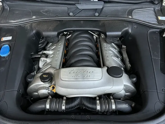 Porsche cayenne turbo 4.5 v8 450pk 2005 -youngtimer- - afbeelding 47 van  52