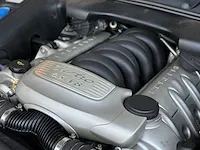 Porsche cayenne turbo 4.5 v8 450pk 2005 -youngtimer- - afbeelding 48 van  52