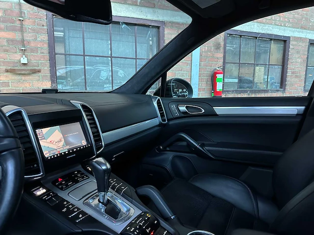Porsche cayenne turbo 4.8 v8 493pk 2010 - afbeelding 15 van  48