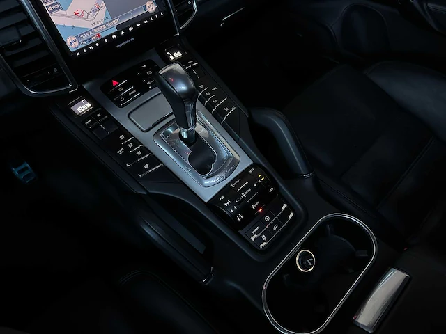 Porsche cayenne turbo 4.8 v8 493pk 2010 - afbeelding 22 van  48