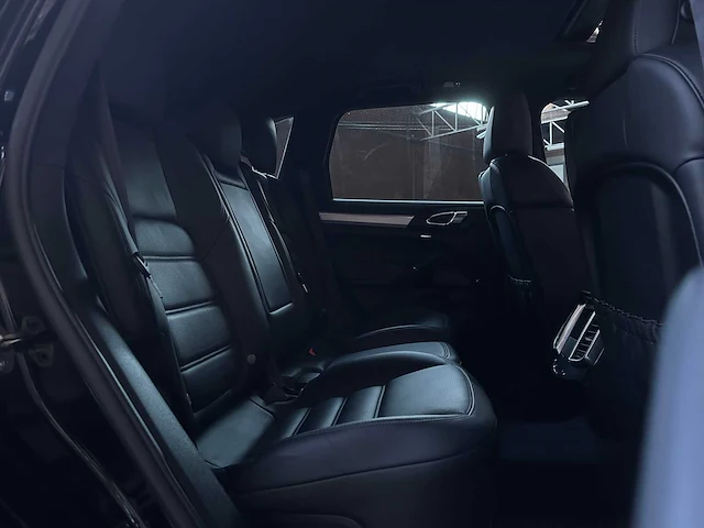 Porsche cayenne turbo 4.8 v8 493pk 2010 - afbeelding 38 van  48
